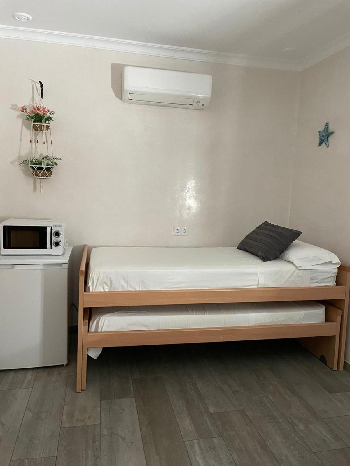 Hostal La Tarayuela Barbate Esterno foto