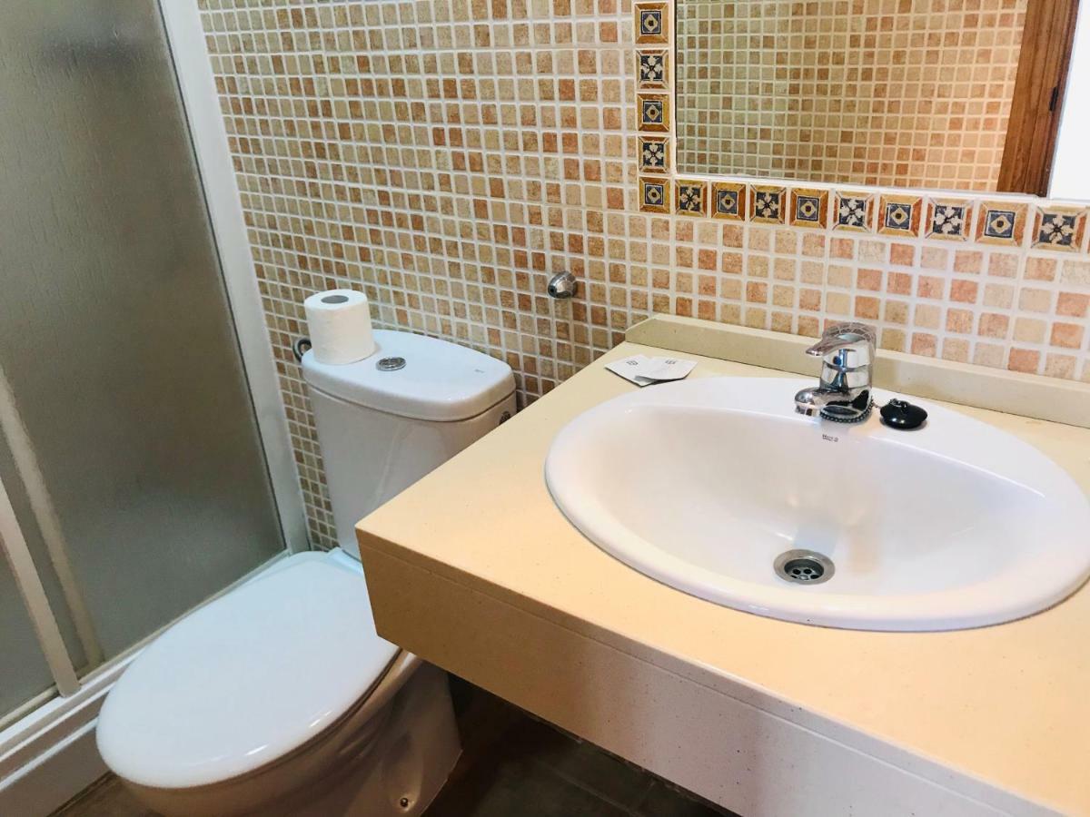 Hostal La Tarayuela Barbate Esterno foto